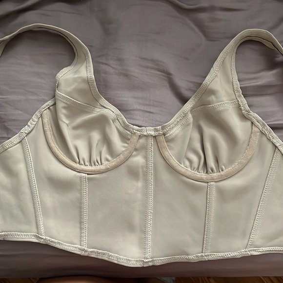 Fashion nova corset crop top - Picture 4 of 5